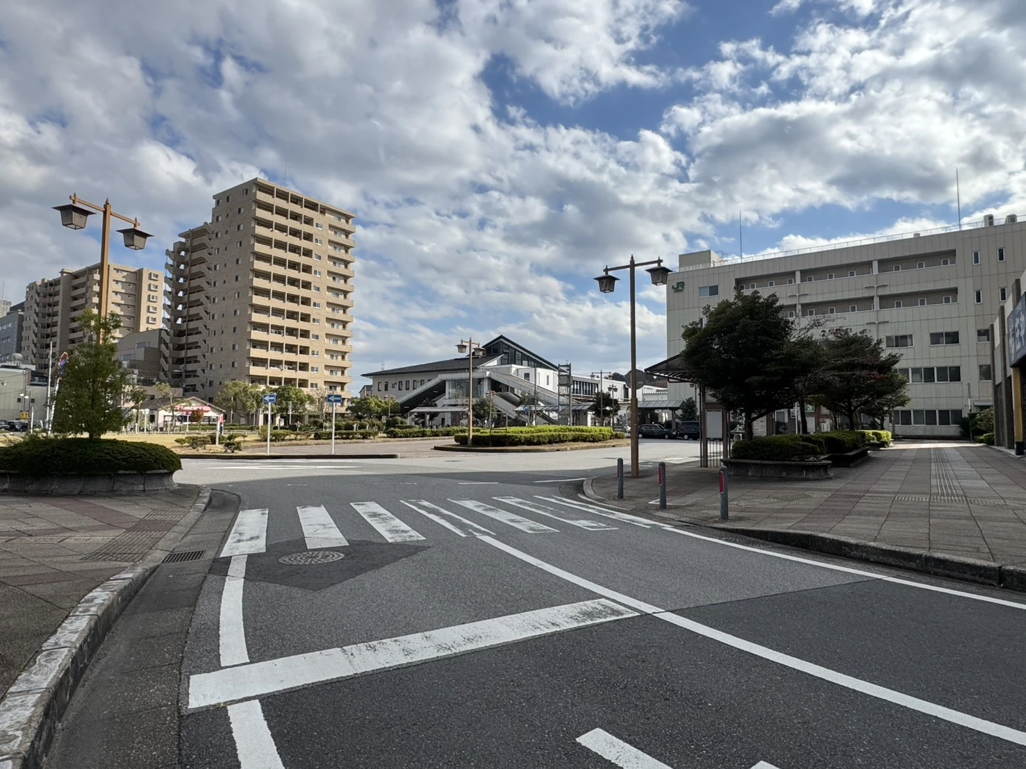 地域密着型の不動産サービスで安心の査定を。